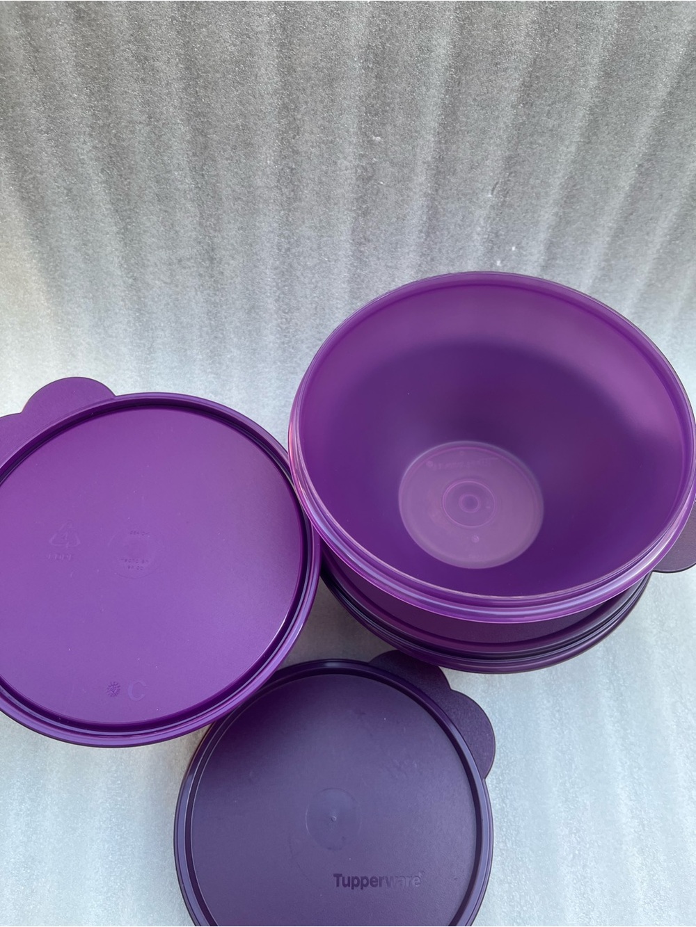 Tupperware Set- New - Picture 7 of 7
